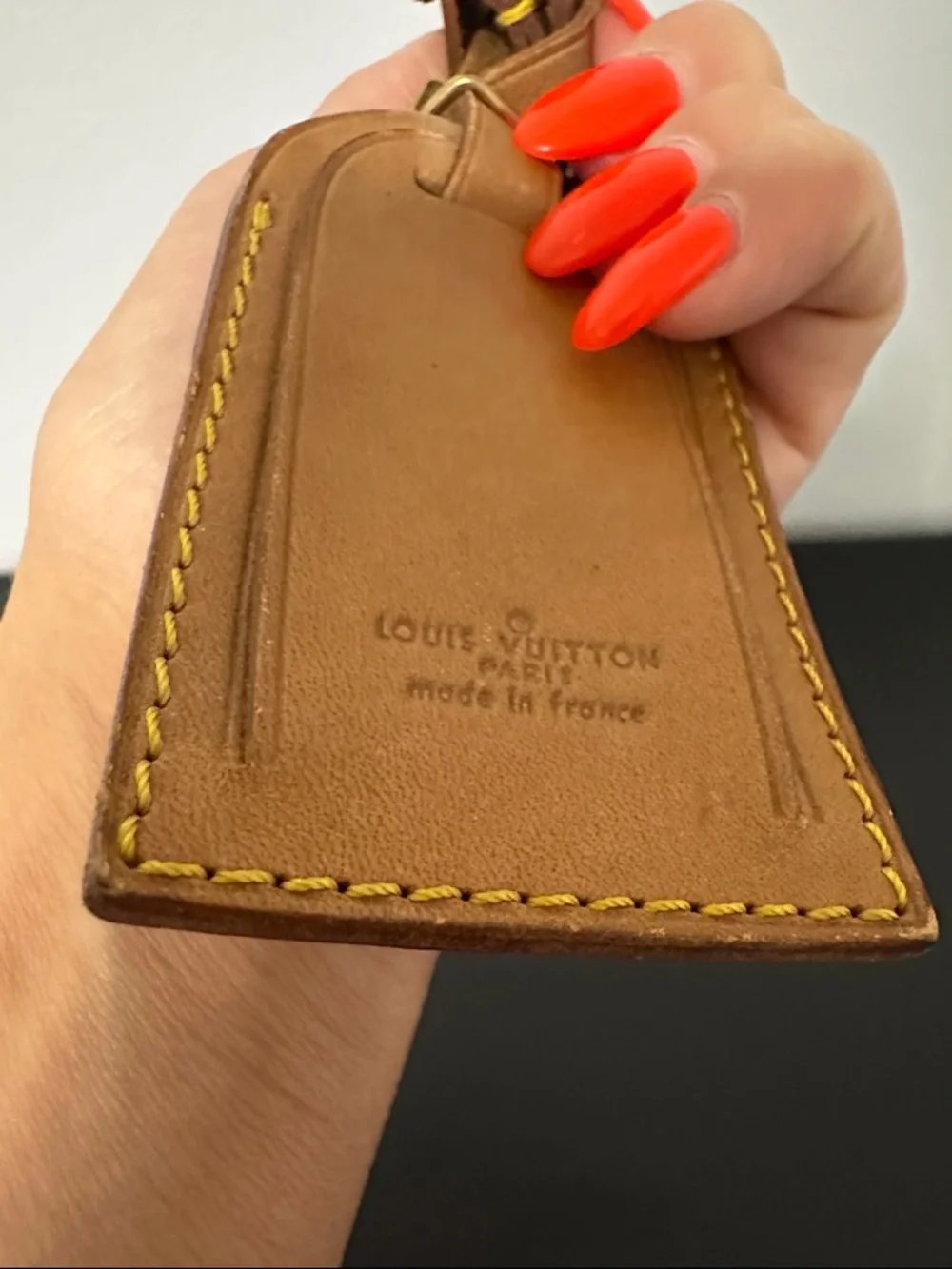 💯 Authentic Louis Vuitton Vachetta Tan Leather Luggage Tag with Strap
